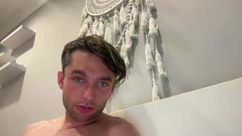 Snapshot of devyy333 chatting on 10.09.25 devyy333 online show from 10.09.25