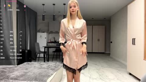 dewdropdoll online show from 06.05.26