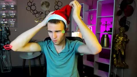 Snapshot of dexter_mitch chatting on 12.20.25 Dekster online show from 12.20.25