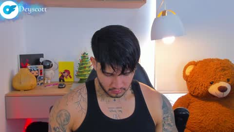 JULIAN online show from 12.12.24