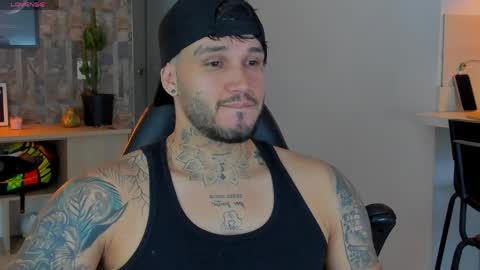 Snapshot of deymon_scott chatting on 05.05.26 JULIAN online show from 05.05.26