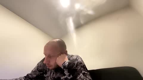 deznuts130 online show from 02.04.25