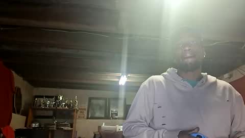 Snapshot of dhbbc454336 chatting on 11.28.25 Marcus D-von Steel as the raunchy ass sniffer thrill me with your online show from 11.28.25