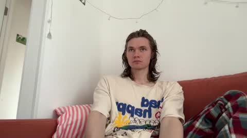 Snapshot of di_n_alex chatting on 06.10.26 Di Alex online show from 06.10.26