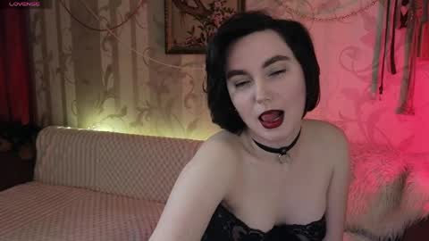 Diana Di Honey online show from 05.05.26