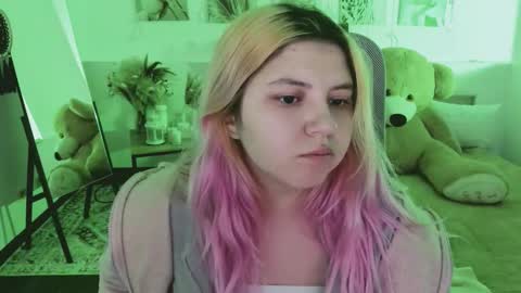 Snapshot of diaangell chatting on 02.11.26 Dia online show from 02.11.26