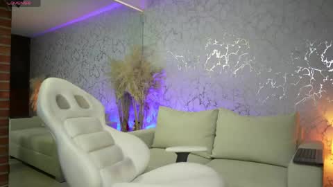 Snapshot of diagostone chatting on 06.05.26 Diego online show from 06.05.26