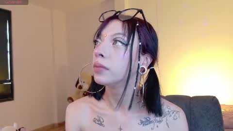 Snapshot of diamond__cherry chatting on 07.28.26 Diamond online show from 07.28.26