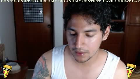 Snapshot of diamond_bruno chatting on 02.04.25 Bruno Diamond online show from 02.04.25