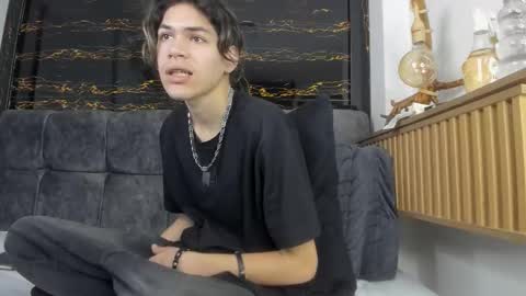 diamond_twink online show from 02.14.26