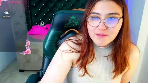 Snapshot of diamondfox_m chatting on 06.07.26 Your Diamond online show from 06.07.26