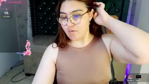 Snapshot of diamondfox_m chatting on 06.11.26 Your Diamond online show from 06.11.26