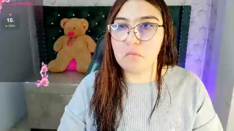 Snapshot of diamondfox_m chatting on 06.15.26 Your Diamond online show from 06.15.26