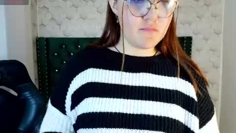Snapshot of diamondfox_m chatting on 07.28.26 Your Diamond online show from 07.28.26