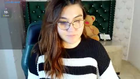 Snapshot of diamondfox_m chatting on 07.31.26 Your Diamond online show from 07.31.26