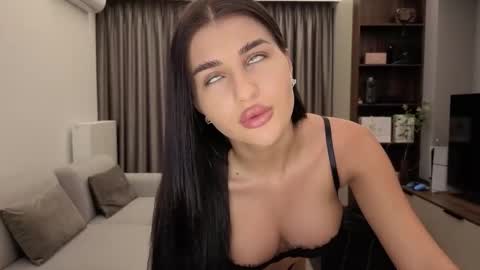 Snapshot of diamondpixie chatting on 03.03.26 Iris online show from 03.03.26