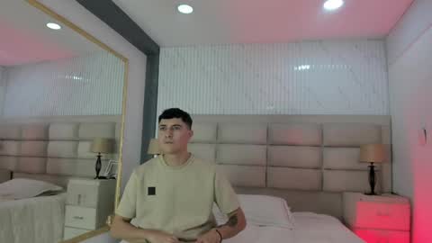 Snapshot of diamondss_1 chatting on 05.30.26 diamondss_1 online show from 05.30.26