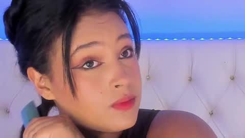 Snapshot of diana_clarck chatting on 05.22.26 Diana Tamayo online show from 05.22.26