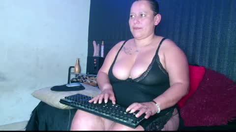 Snapshot of diana_lozano chatting on 02.24.25 Diana Lozano online show from 02.24.25
