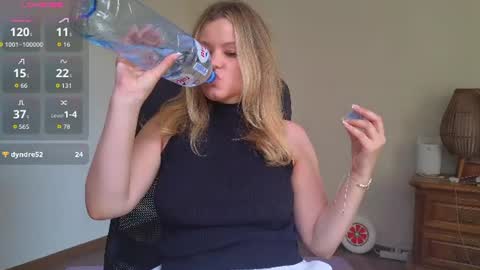 Snapshot of dianaholiday chatting on 08.06.26 Olga online show from 08.06.26
