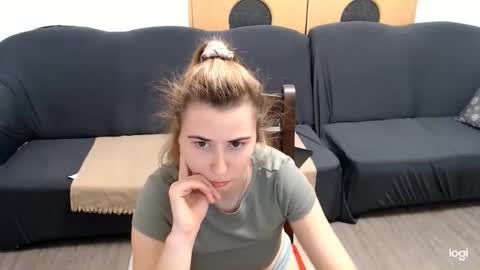 dianasmiey7 online show from 12.04.24