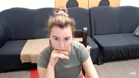 dianasmiey7 online show from 12.13.24