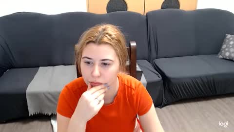 dianasmiey7 online show from 01.13.25