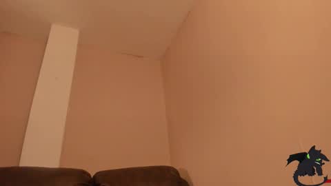 Snapshot of dickie_dicking chatting on 10.28.25 dickie_dicking online show from 10.28.25