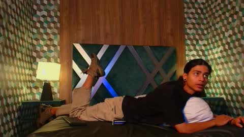 Snapshot of dickie_dicking chatting on 11.15.25 dickie_dicking online show from 11.15.25