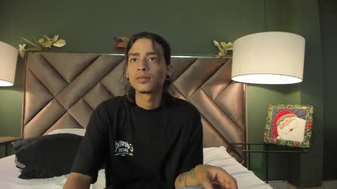 Snapshot of dickie_dicking chatting on 12.03.25 dickie_dicking online show from 12.03.25