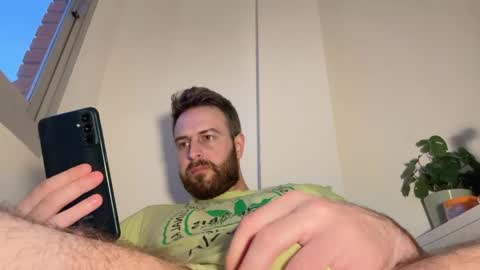 Snapshot of dickjulian chatting on 05.10.26 Im Julian all cum shot videos here online show from 05.10.26