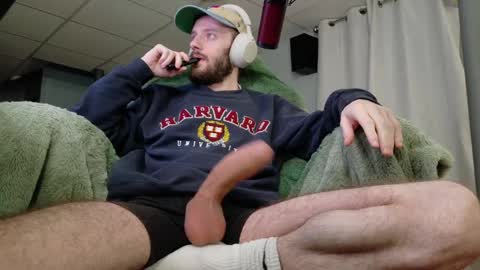 Snapshot of digbicknik chatting on 05.13.26 digbicknik online show from 05.13.26