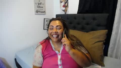 Snapshot of dihayara chatting on 06.19.26 Mariana online show from 06.19.26