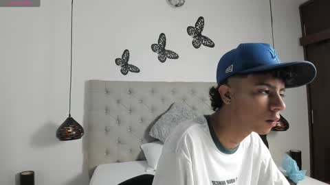 Snapshot of dikey_18 chatting on 12.05.24 dikey_18 online show from 12.05.24