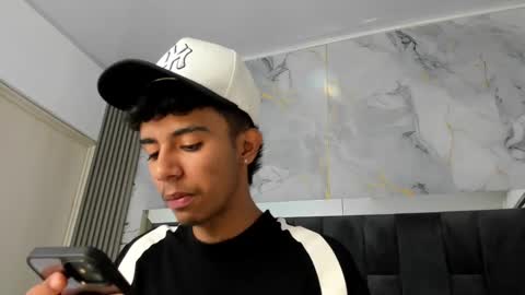 Snapshot of dikey_18 chatting on 03.07.25 dikey_18 online show from 03.07.25