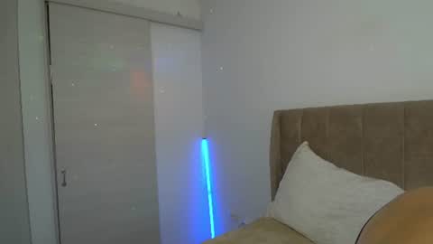 Snapshot of dilan_coy chatting on 06.19.26 Dilan Coy online show from 06.19.26