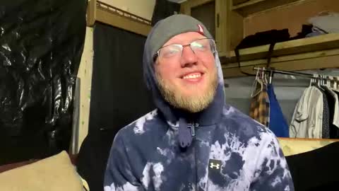 Snapshot of dilf_96 chatting on 01.07.26 Daddy online show from 01.07.26