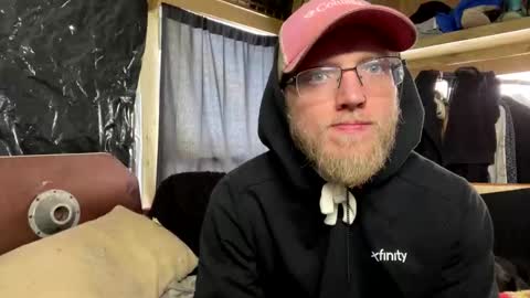 Snapshot of dilf_96 chatting on 01.13.26 Daddy online show from 01.13.26