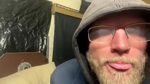 Snapshot of dilf_96 chatting on 01.19.26 Daddy online show from 01.19.26