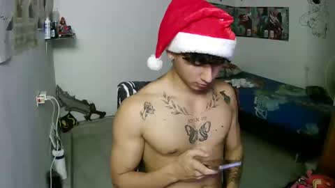 Snapshot of dillom420 chatting on 12.20.25 dillom420 online show from 12.20.25