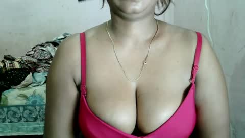 Snapshot of dimple_love chatting on 07.22.26 dimple_love online show from 07.22.26