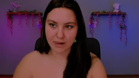 Snapshot of dina_bloom chatting on 04.01.26 dina_bloom online show from 04.01.26