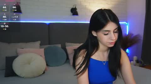 Dina Foxxx online show from 03.08.25