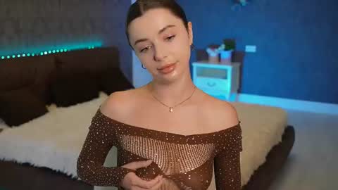 Snapshot of dinacandy chatting on 07.16.26 dinacandy online show from 07.16.26