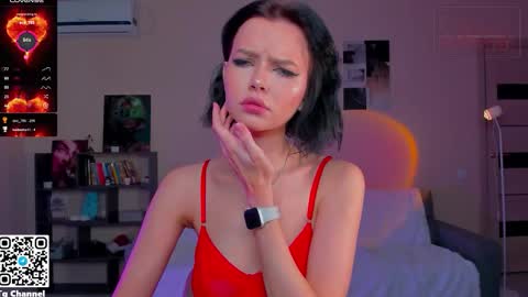 Snapshot of dindin_ chatting on 11.27.25 Jessie online show from 11.27.25