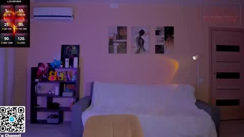 Snapshot of dindin_ chatting on 02.24.26 Jessie online show from 02.24.26