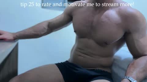 Snapshot of dinhoo14 chatting on 10.25.25 dinhoo14 online show from 10.25.25