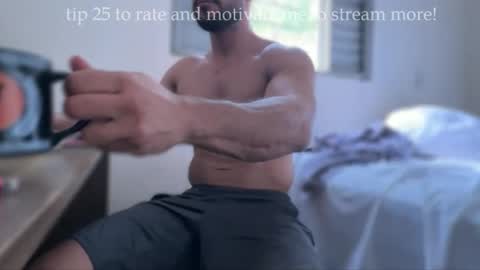 Snapshot of dinhoo14 chatting on 10.28.25 dinhoo14 online show from 10.28.25