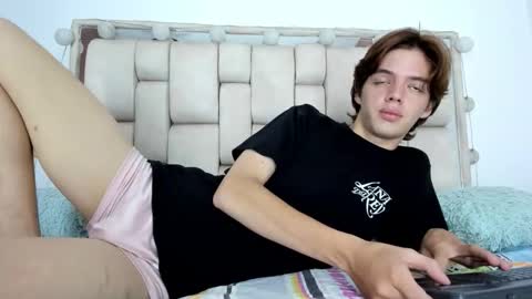 Snapshot of dioniso_69 chatting on 01.10.26 apollo online show from 01.10.26