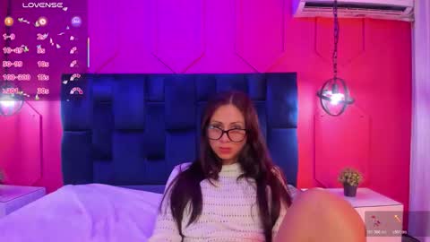 Cristal  online show from 10.30.25